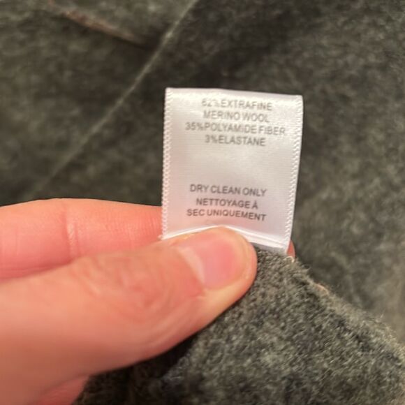 Bailey 44 woman's green wool v neck sweater - Picture 10 of 10